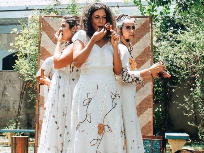 O cortejo ''Ziriguidum'' fecha essa edição com ritmo animado e dança