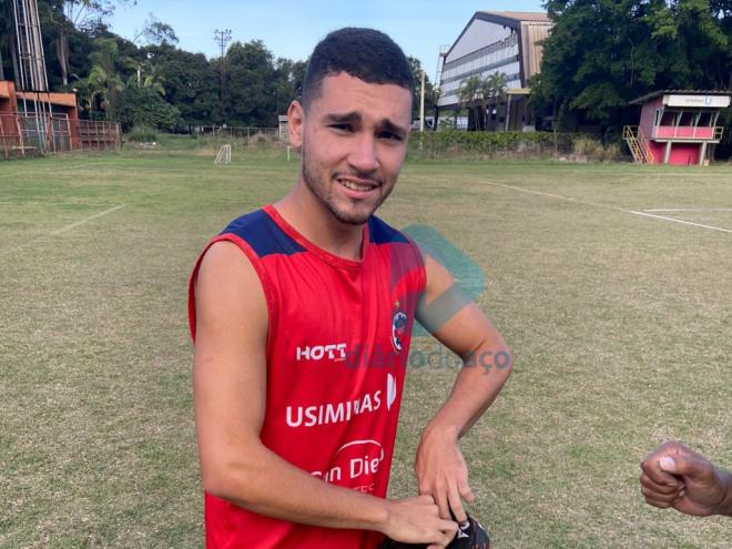 Robertinho marcou o segundo gol do Tigre na partida