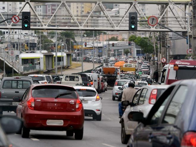 Atualmente, é exigido o CRLV de 2021, mas, em breve, será cobrado o documento de 2022.
