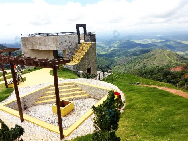 Inaugurado em dezembro de 2017, o mirante do Jácroa conta com três pavimentos 