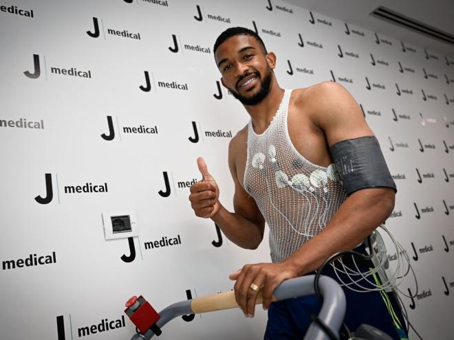 Zagueiro foi vendido pelo Torino a Juventus