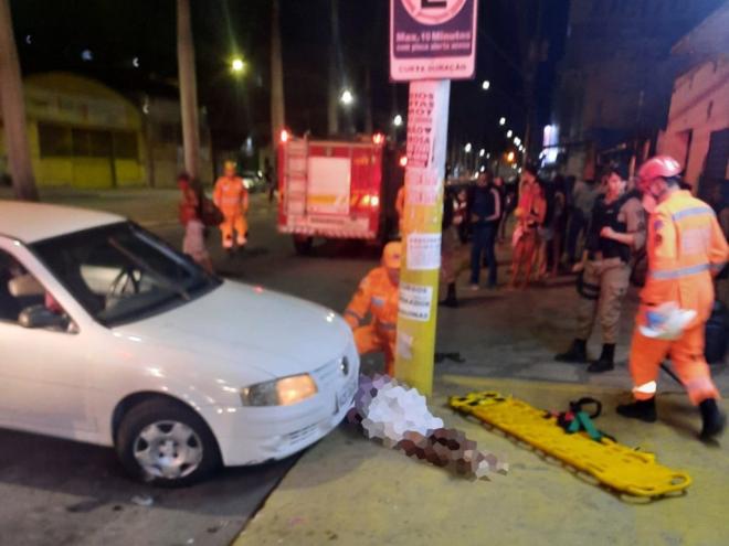 Motorista foi lançado para fora e atropelado pelo seu próprio carro, na avenida JK, bairro Jardim Panorama 