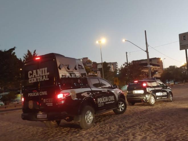 Operação foi deflagrada nos primeiros minutos desta quinta-feira e cumpriu mandados judiciais em Caratinga e Manhuaçu