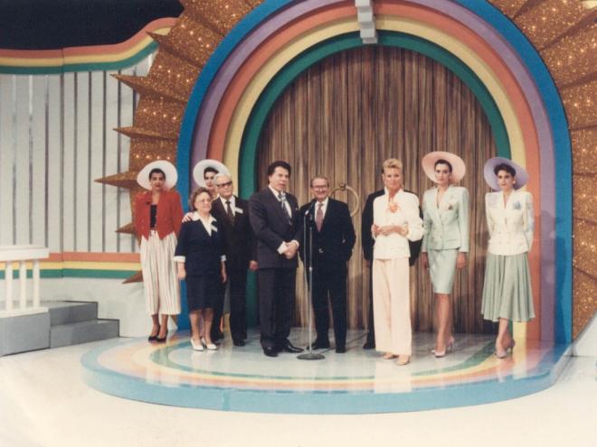 Apresentado por Silvio Santos, o programa realizava o sonho de quem tinha sua carta selecionada pela produção