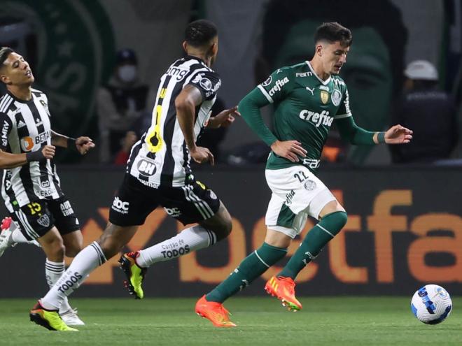  Galo não conseguiu vencer o Palmeiras mesmo atuando com dois jogadores a mais